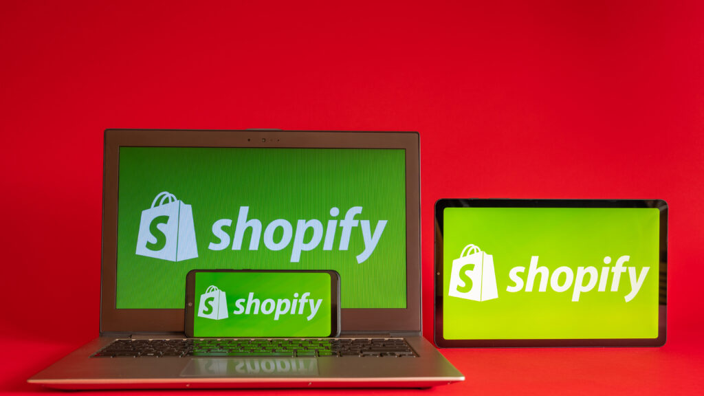 difference between Shopify and Shopify Plus